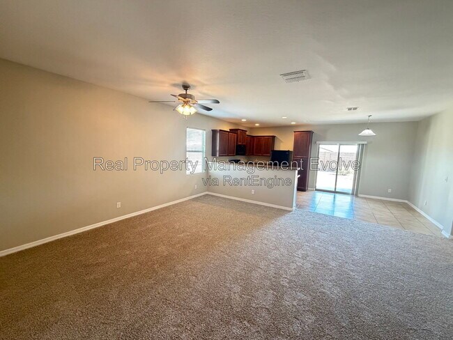 Foto del edificio - 24565 W Atlanta Ave