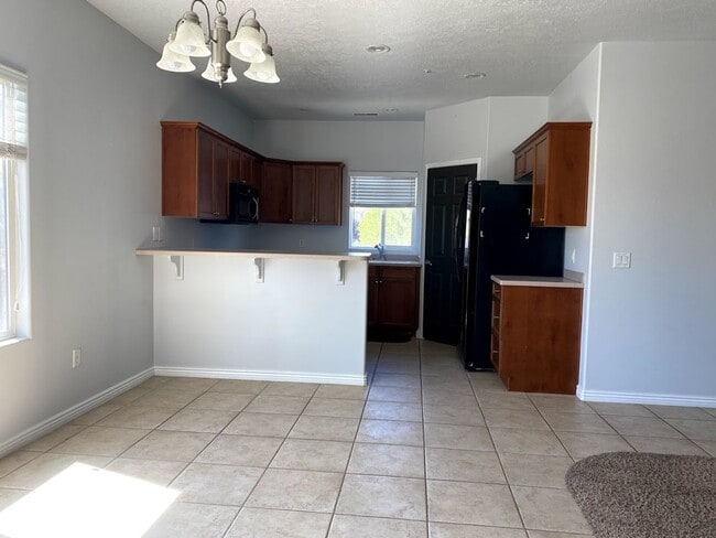 Building Photo - Cedar Crossing Townhome