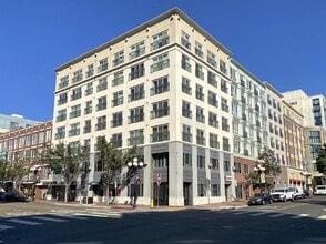Building Photo - 450 J St