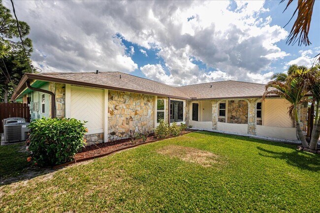 Foto del edificio - 1326 SW Bartell Ave