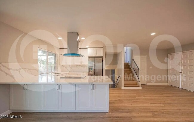 Building Photo - 1646 E Hermosa Dr