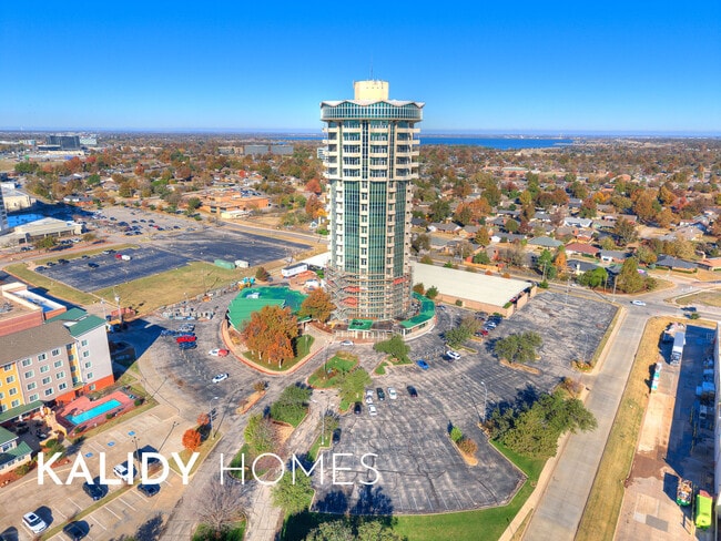 Building Photo - 5900 Mosteller Dr