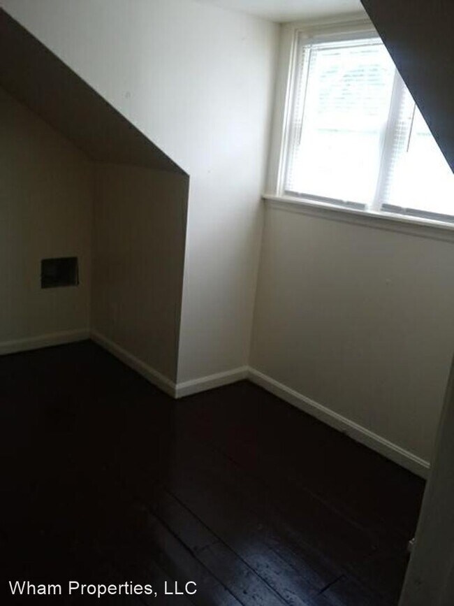 Building Photo - 3 br, 1 bath House - 1238 Rosemont