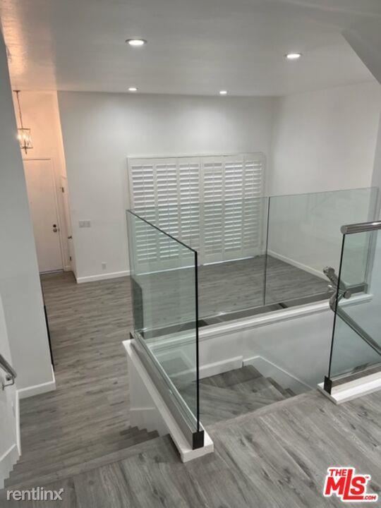 Building Photo - 2 br, 2.5 bath House - 3772 Via Dolce