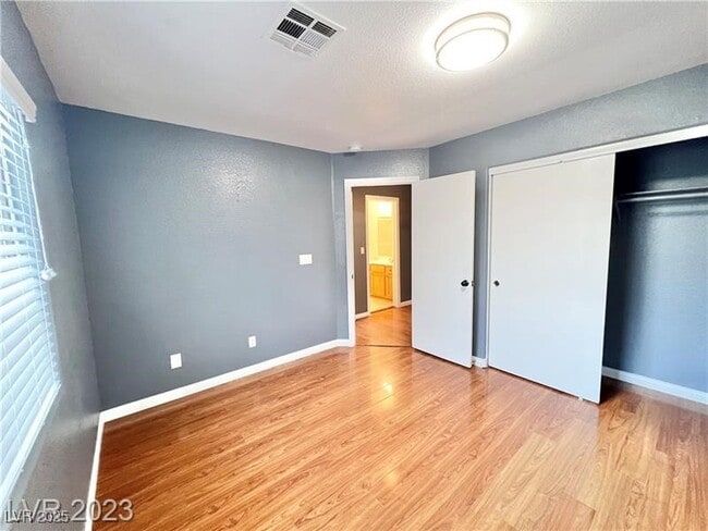 Building Photo - 337 Bright Sumac Ct