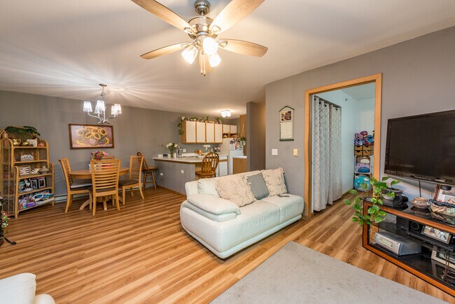 Building Photo - 1584 Crystal Rock Ct
