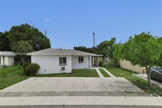 Building Photo - 2343 NW 28th St