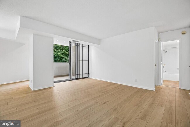 Building Photo - 4601 N Park Ave