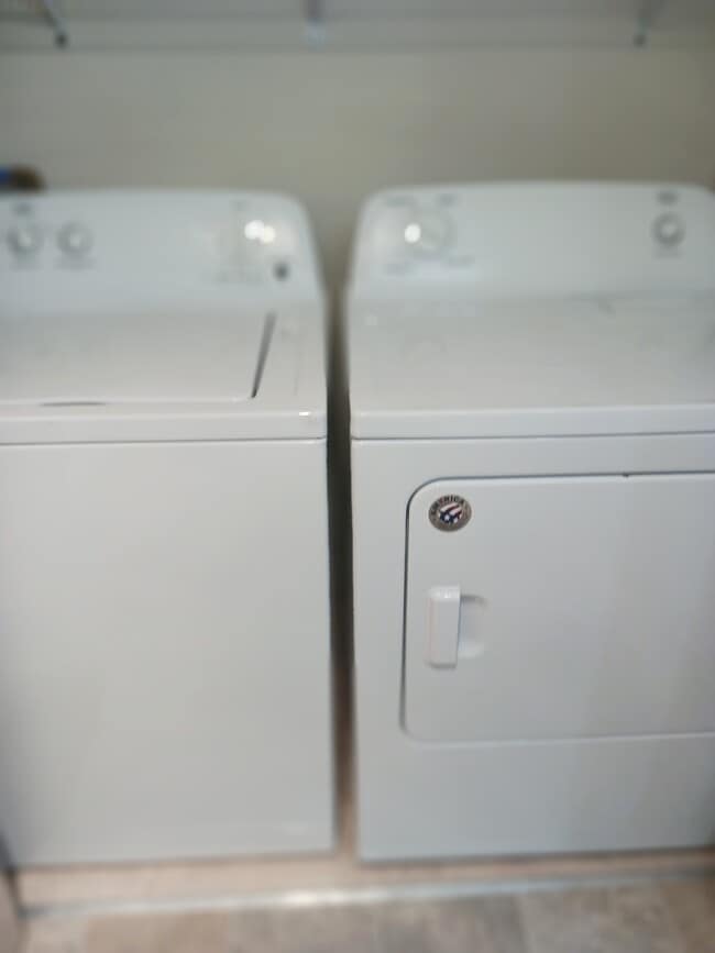 Full size washer and dryer - Noble Court Estates