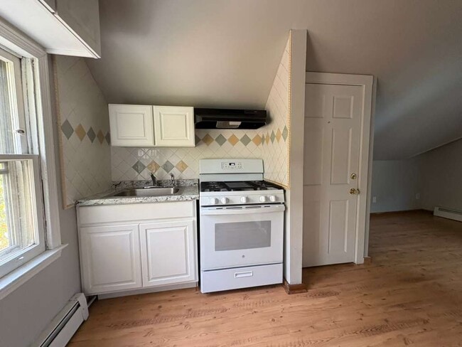 Building Photo - 517 Quinnipiac Ave