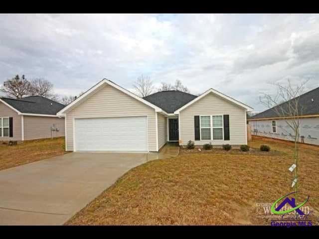 Foto principal - 302 Laurel Woods Dr