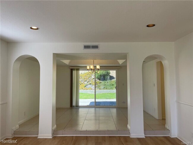 Building Photo - 4 br, 3 bath House - 3421 Haven Way