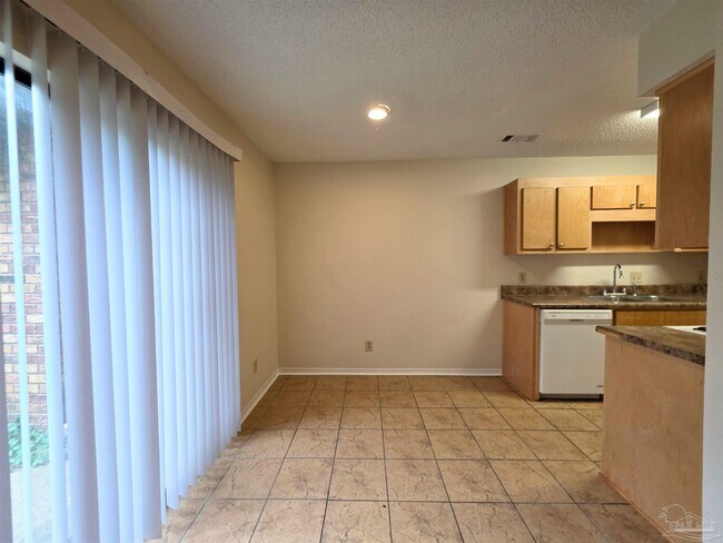 Foto del edificio - 1440 N 61st Ave
