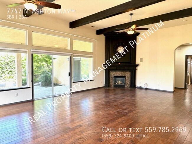 Foto del edificio - $2,695 New Park Place Gated Community & Po...