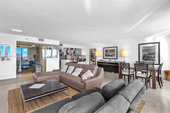 Foto del edificio - 1717 N Bayshore Dr