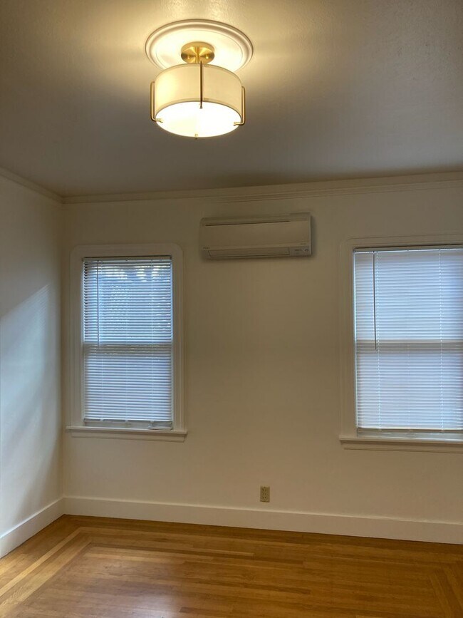 Foto del edificio - **Cute Home in SRJC Area!!**