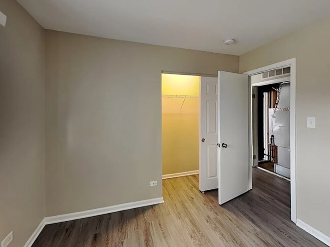 Foto del edificio - 136 Princeton St