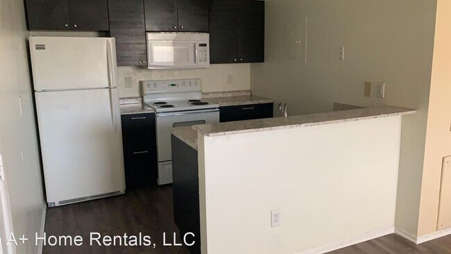 Building Photo - 1 br, 1 bath House - 2031 Cascades Blvd Un...