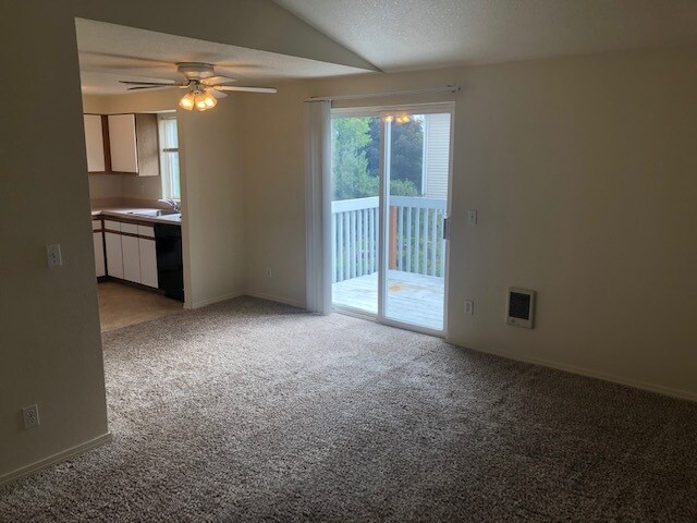 16303 NE Russell St, Portland, OR 97230 Townhouse for