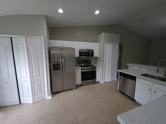 Foto del edificio - 95180 Twin Oaks Ln