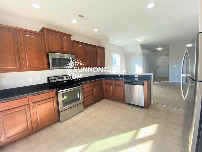 Foto del edificio - Charming 4 Bed, 3 Bath Home Corner Lot in Indian Trail!