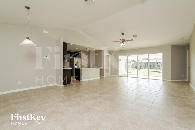 Foto del edificio - 1114 SW 41st Terrace