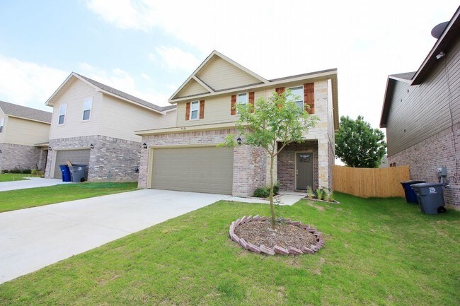 Building Photo - 9926 Ironhorse Drive