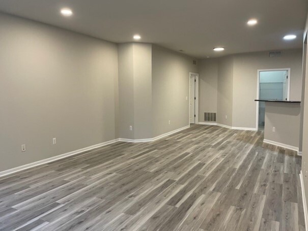 Building Photo - 8451 Towne Center Cir