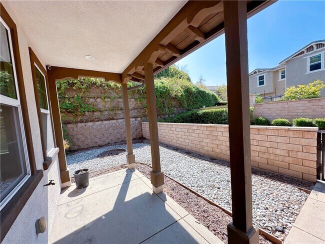 Foto del edificio - 2228 Zanuck Ct