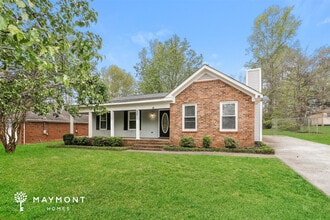 Building Photo - 4327 Parkwood Dr