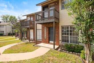 Building Photo - 1815 River Crossing Cir