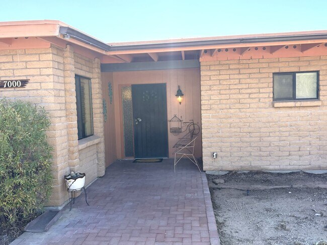 Building Photo - Casa Adobe Rental