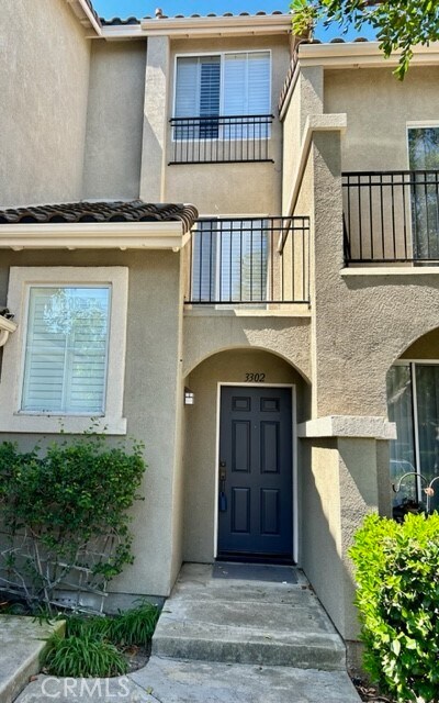 Primary Photo - 3302 Orangewood