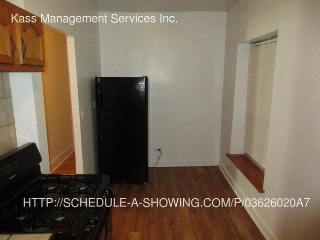 Building Photo - 5174 S King Dr