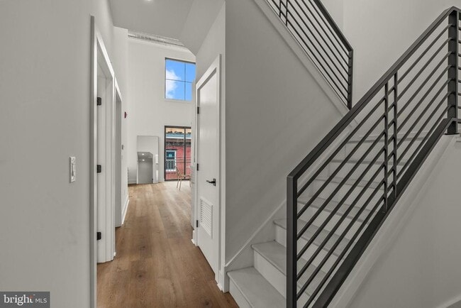 Foto del edificio - 416 W Girard Ave