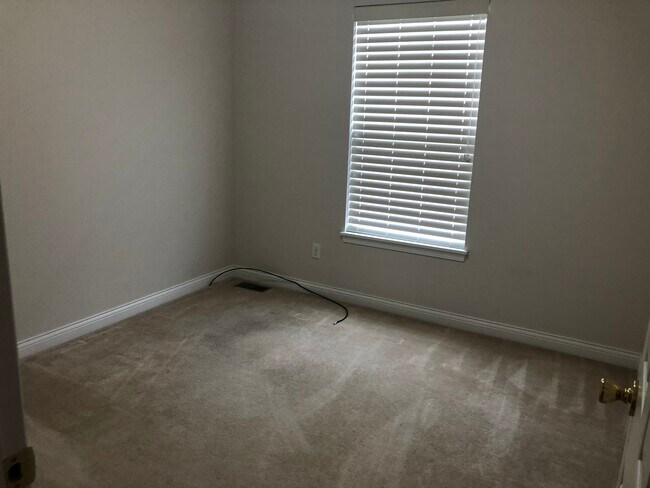 Foto del edificio - 6593 Majestic Dr