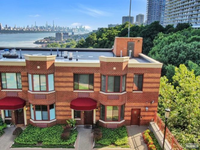 Foto principal - 100 Old Palisade Rd