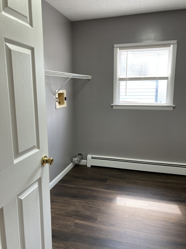 1st floor 1/2 bath/laundry - 314 11th St
