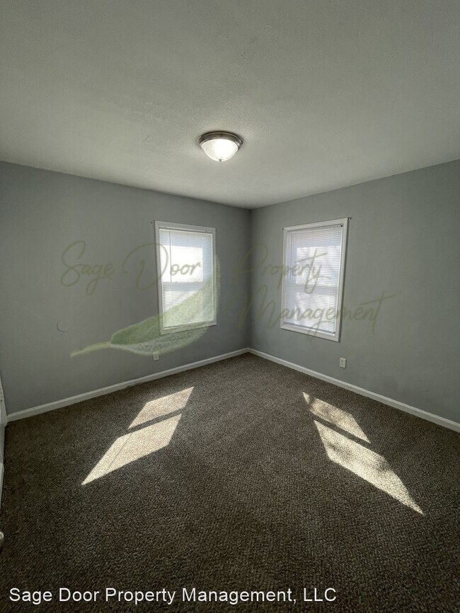 Foto del edificio - 3 br, 1 bath House - 3825 E 53rd Terrace