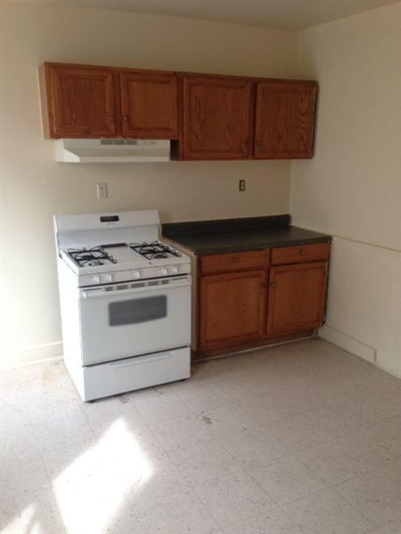 Foto principal - 335 Blatchley Ave