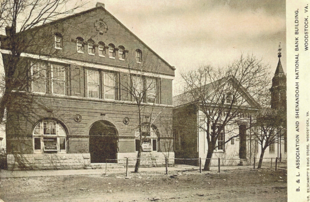 Building Photo - Bank
