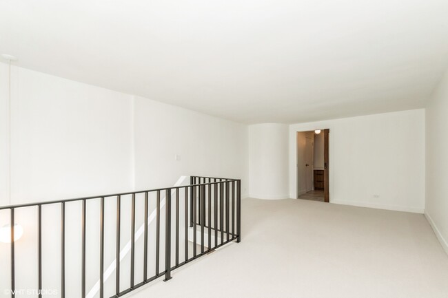 Foto del edificio - 1221 N Dearborn St
