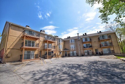 Building Photo - 5800 Martway St