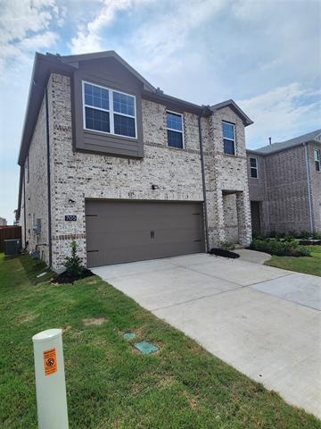 Primary Photo - 705 Amenduni Ln