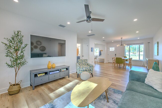 Foto del edificio - 4801 Wishart Blvd