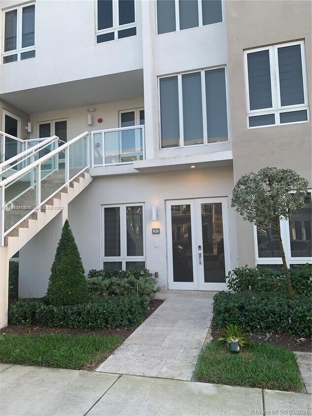 10220 NW 63rd Terrace Unit 109, Doral, FL 33178 Condo for Rent in