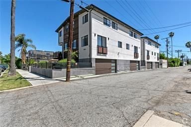 Building Photo - 14436 Tiara St