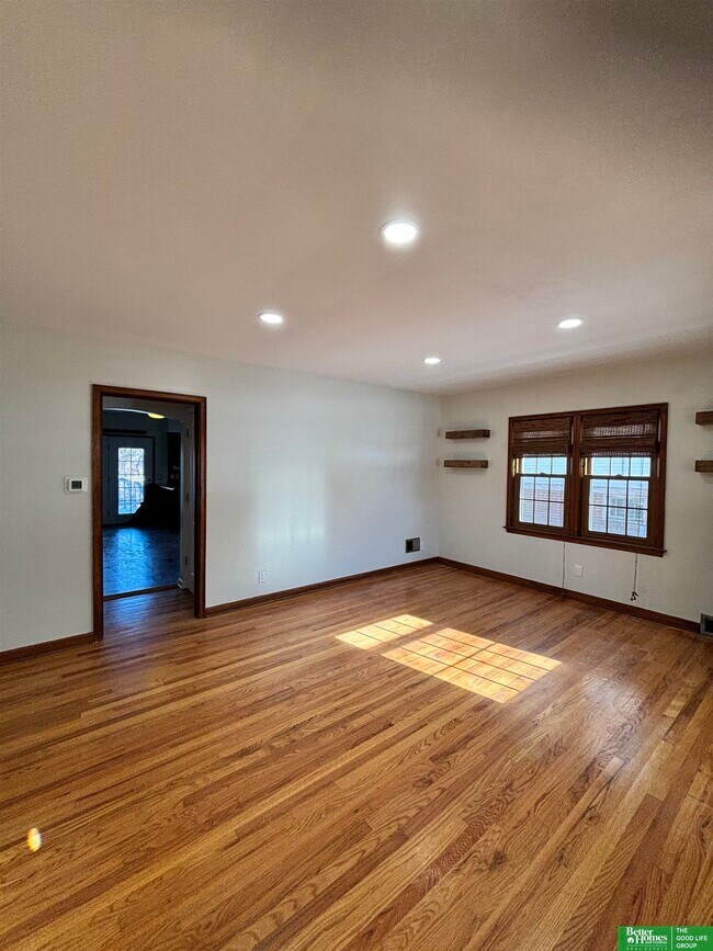 Building Photo - 4544 Mason St