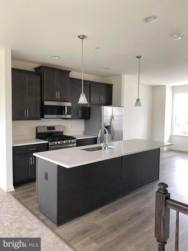 Building Photo - 112 Ironwood Ct