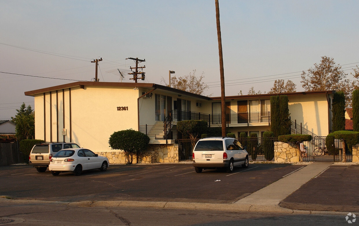 Primary Photo - 12361 El Rey Pl